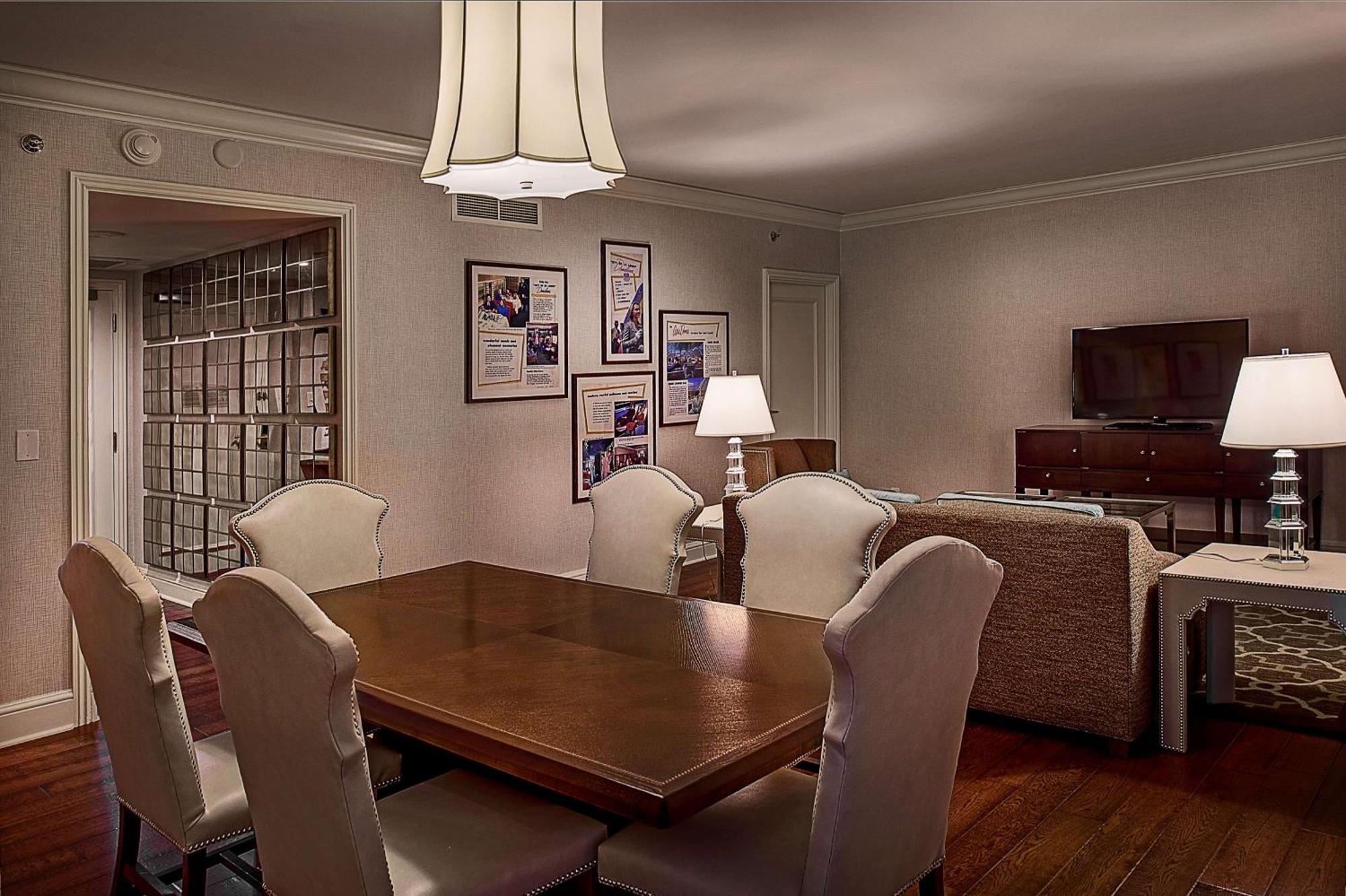 St. Louis Union Station Hotel, Curio Collection By Hilton Экстерьер фото