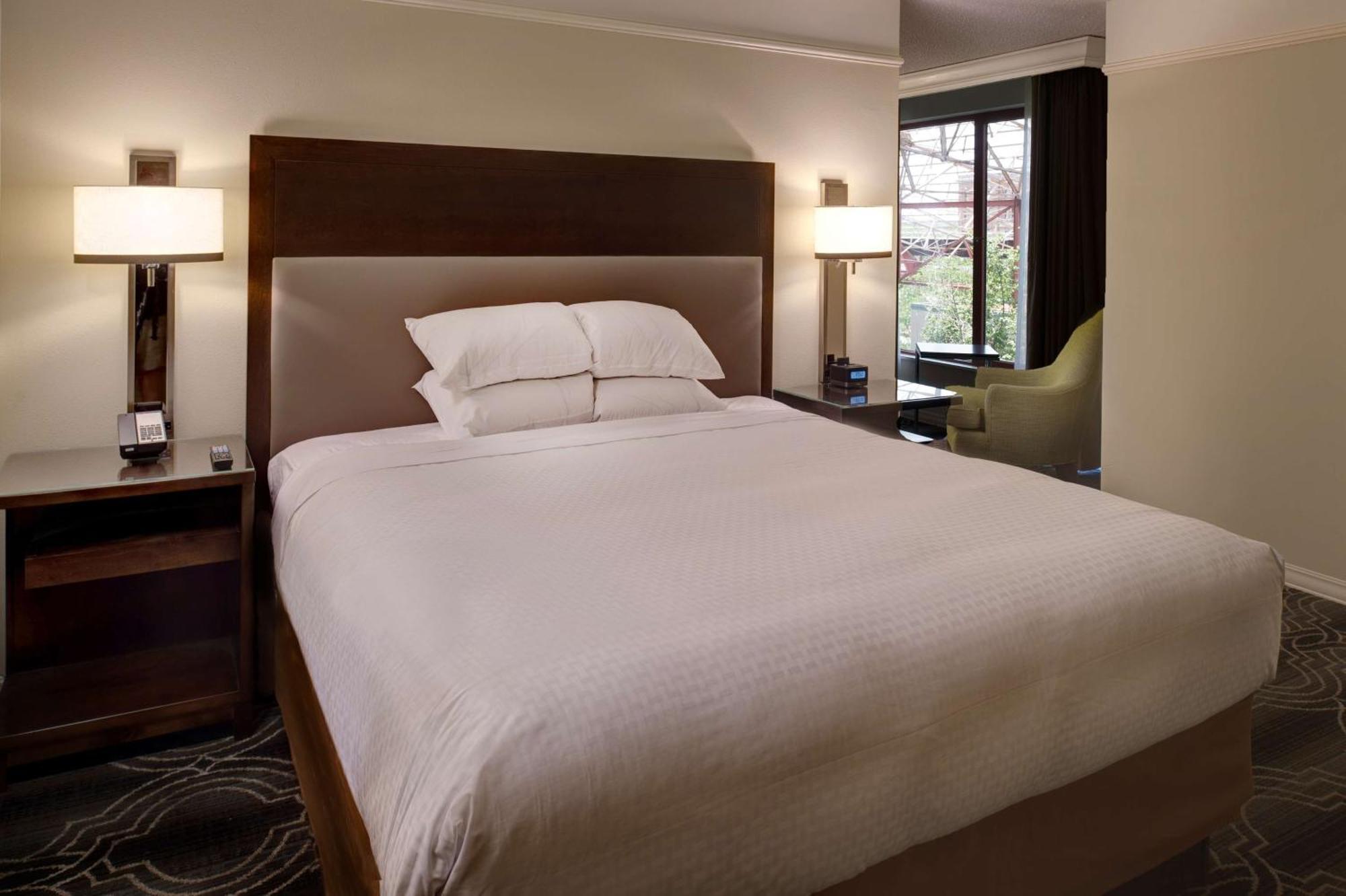 St. Louis Union Station Hotel, Curio Collection By Hilton Экстерьер фото