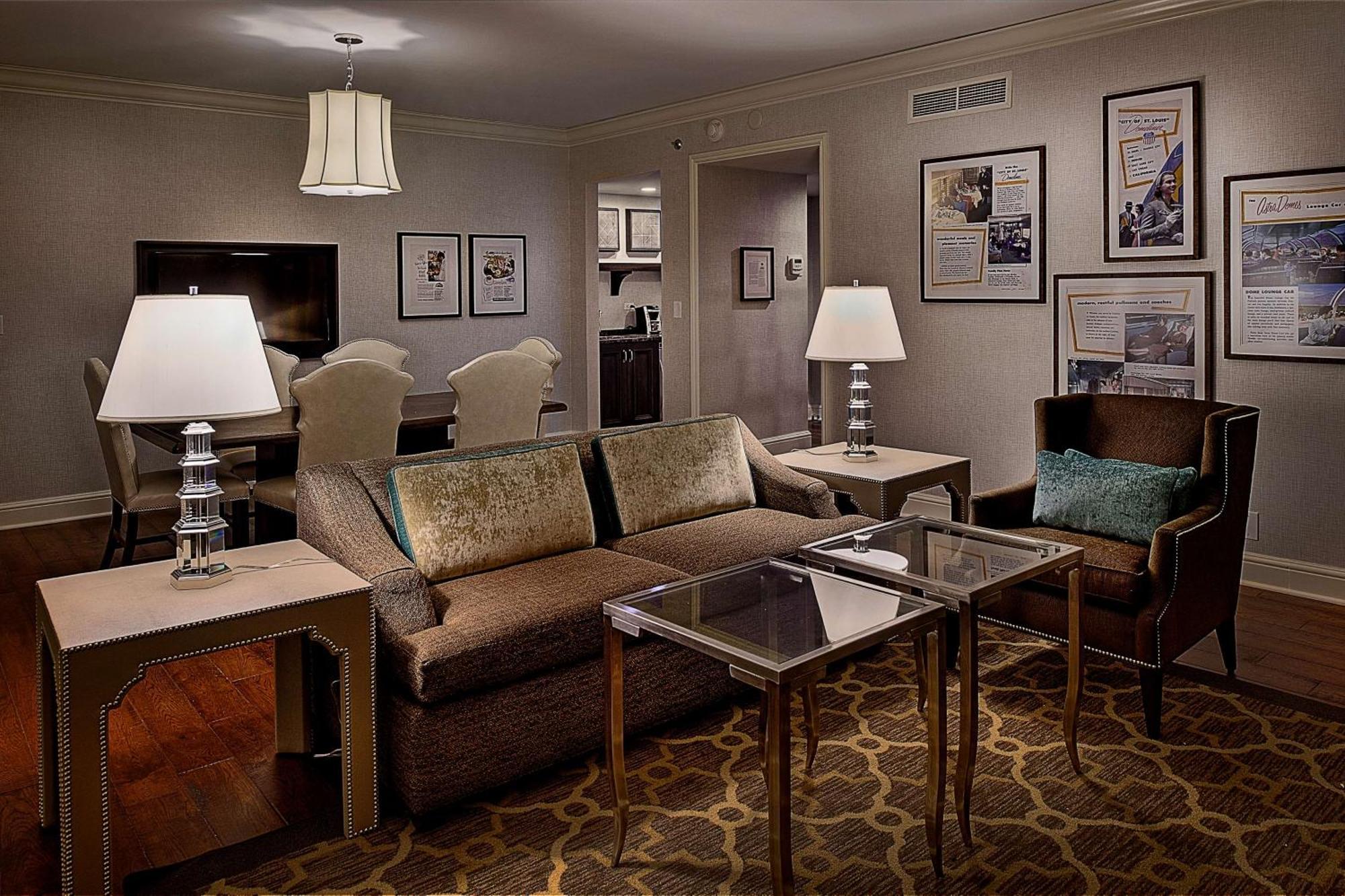 St. Louis Union Station Hotel, Curio Collection By Hilton Экстерьер фото