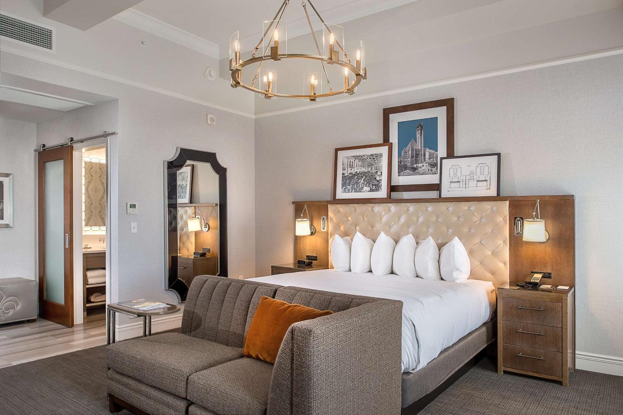 St. Louis Union Station Hotel, Curio Collection By Hilton Экстерьер фото