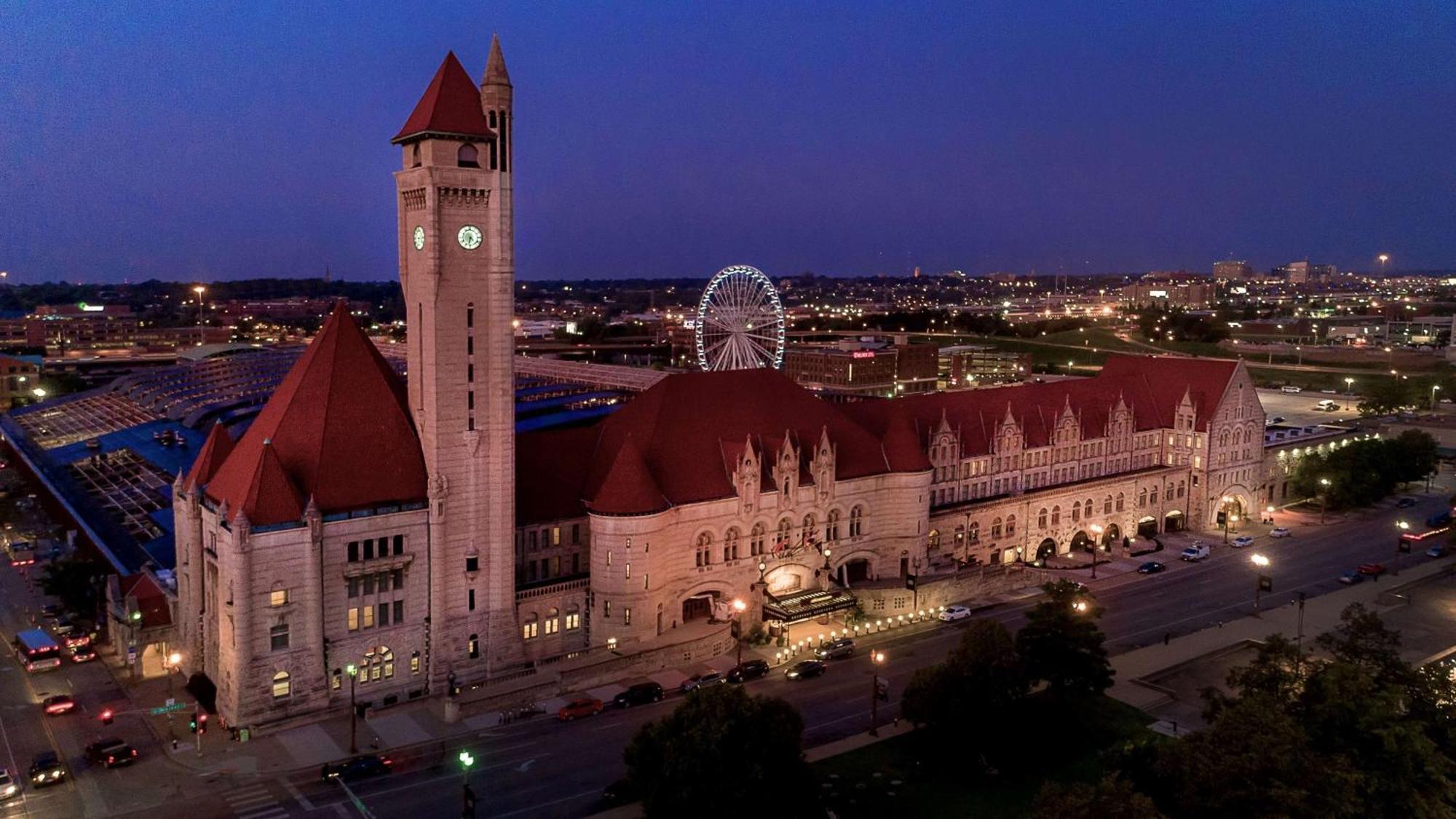 St. Louis Union Station Hotel, Curio Collection By Hilton Экстерьер фото